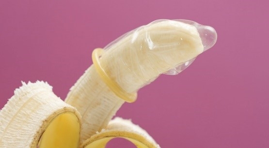 condoom op banaan